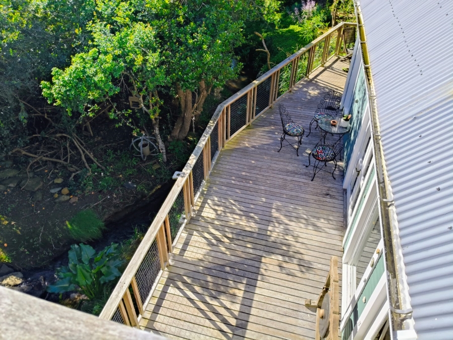 3 Bedroom Property for Sale in Wavecrest Eastern Cape